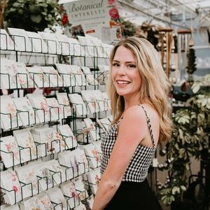 Meet your Posher, Amelia